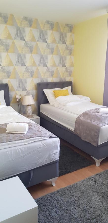Apartman Lara Foca Esterno foto